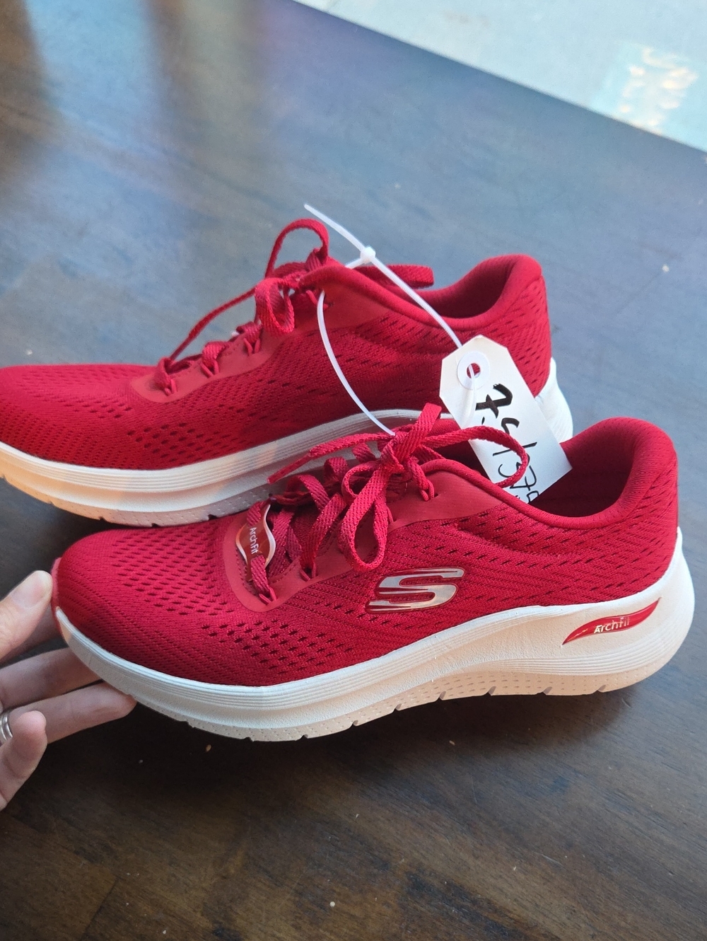 Skechers Size 7.5 Women's Red Athletic Sneakers NEW